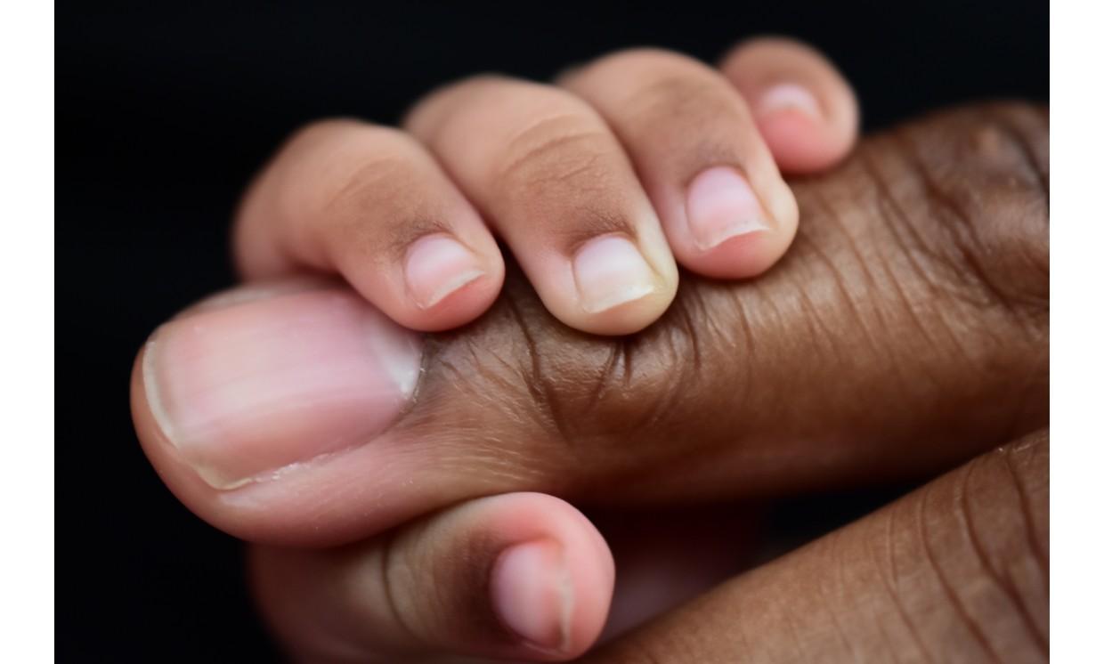 baby finger family milestone grandparent kid child cute