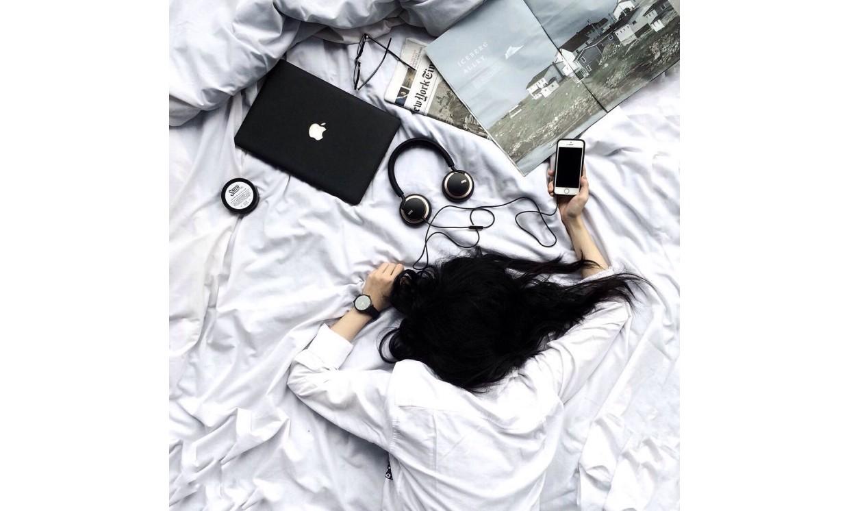 background listening  music