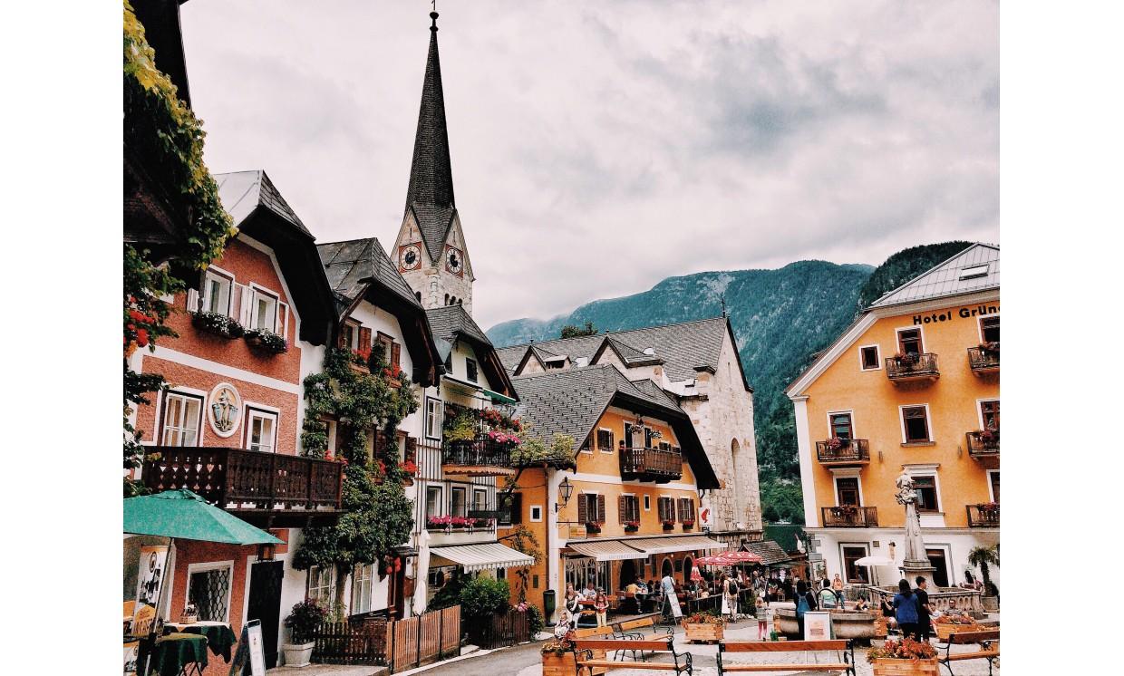 building hallstatt austria
