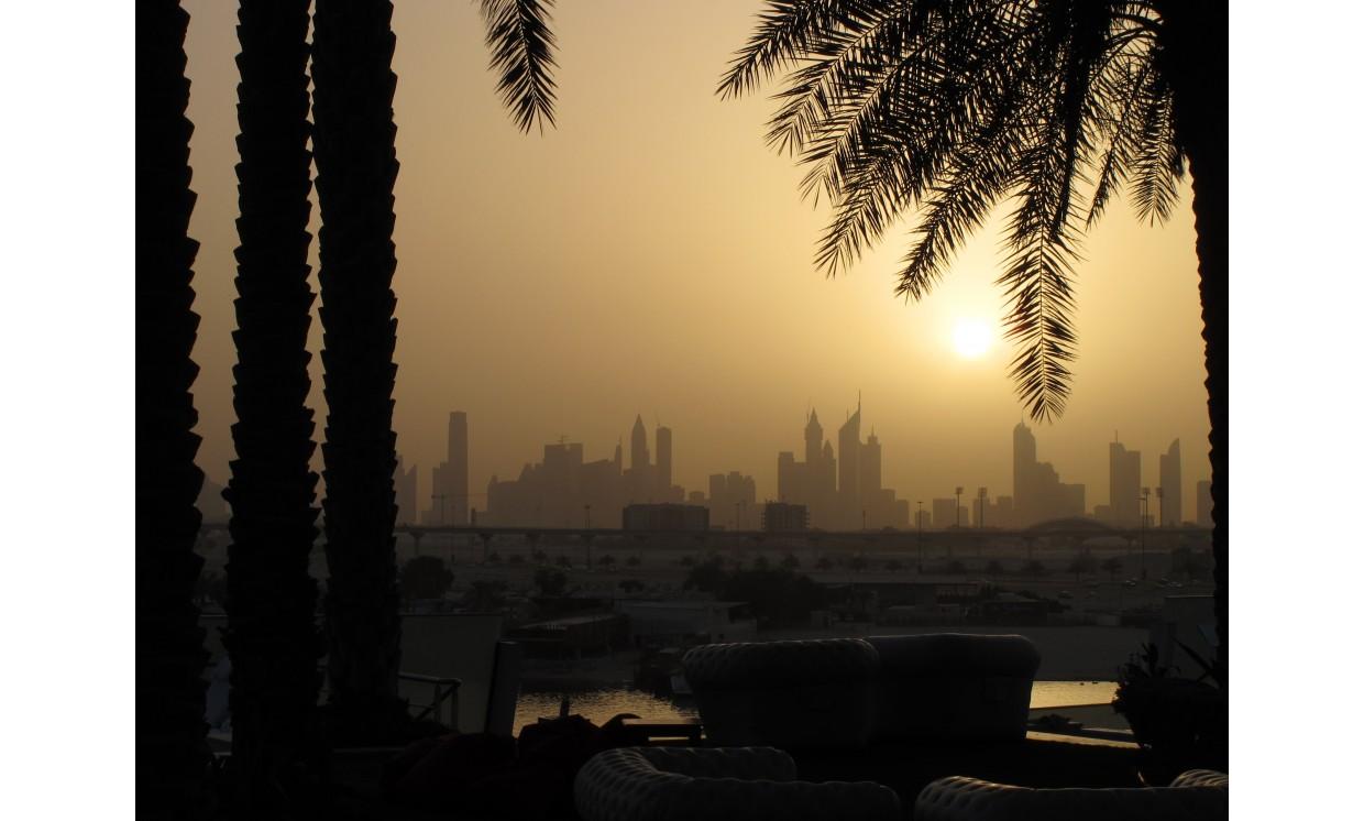 building sunset dubai skyline