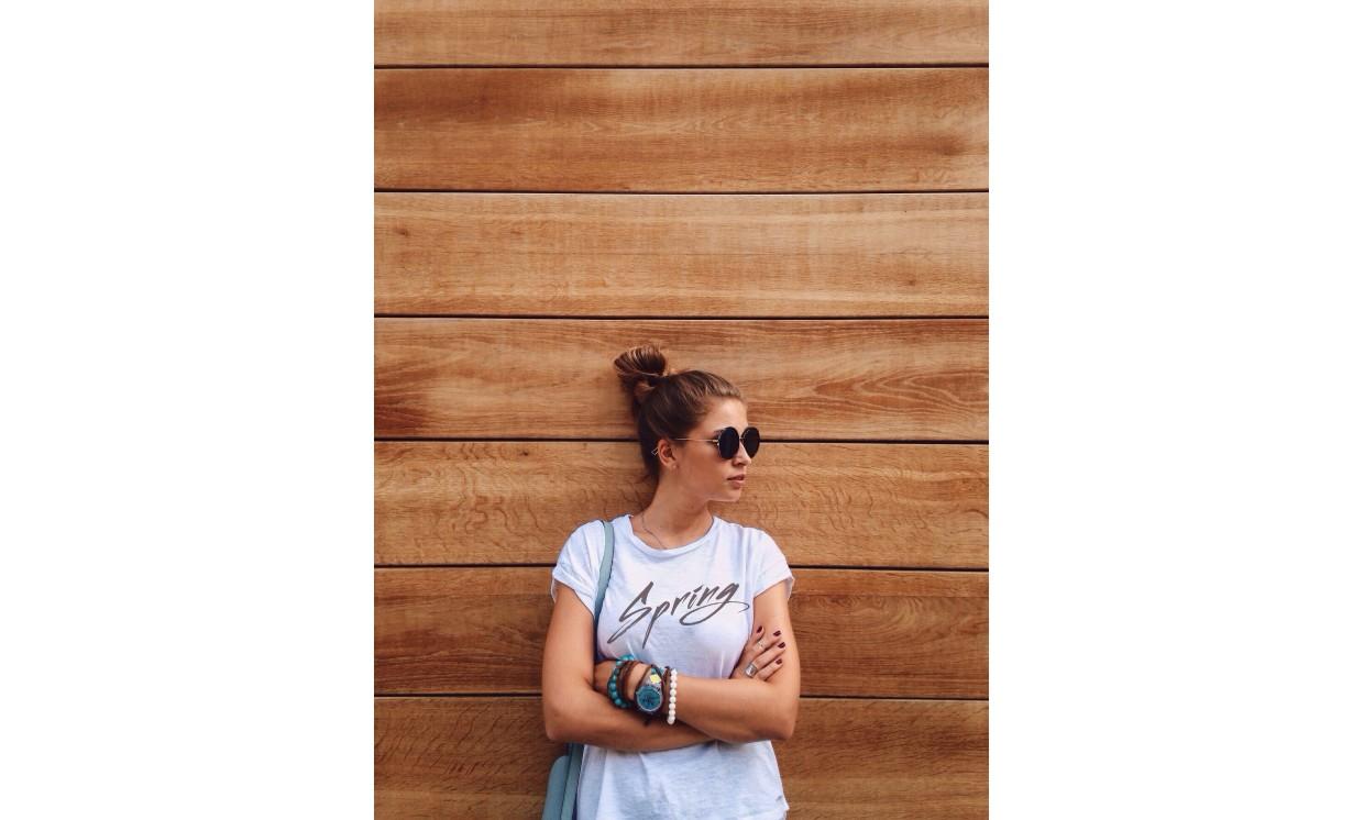 background spring  outfit wooden wall