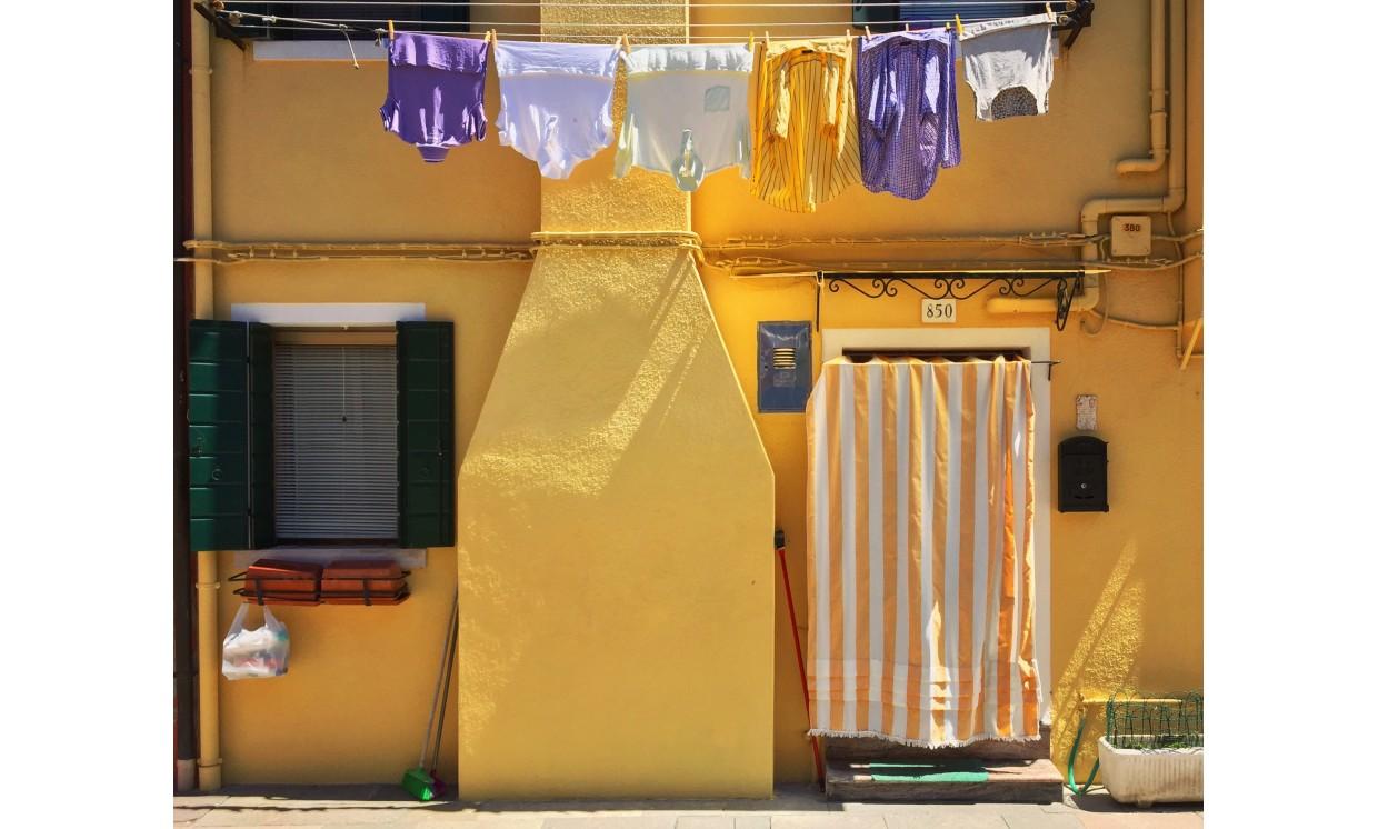 building yellow house art